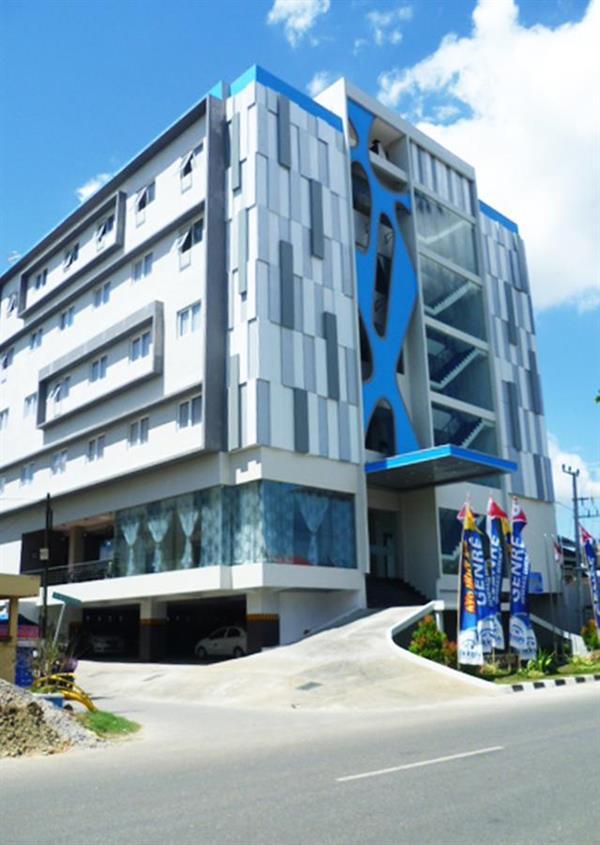 Zenith Hotel Kendari Exterior photo